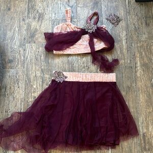 Revolution dance wear costume with headpiece